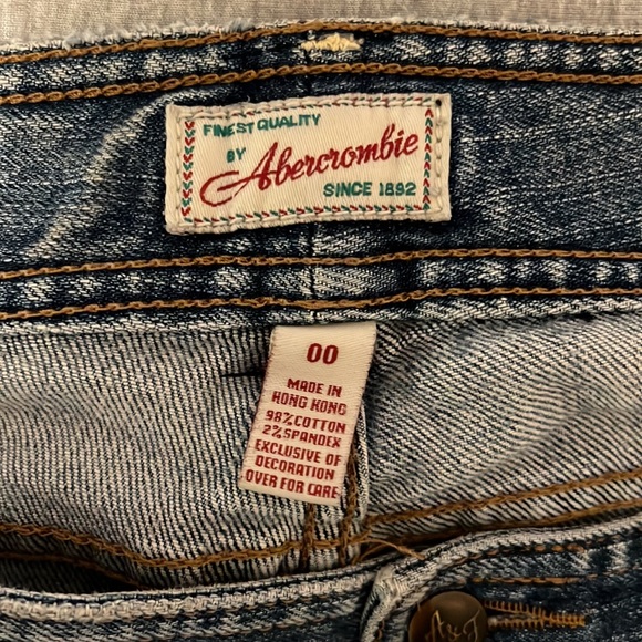 Abercrombie & Fitch Boot Cut Wash Distressed Jeans - Picture 7 of 10